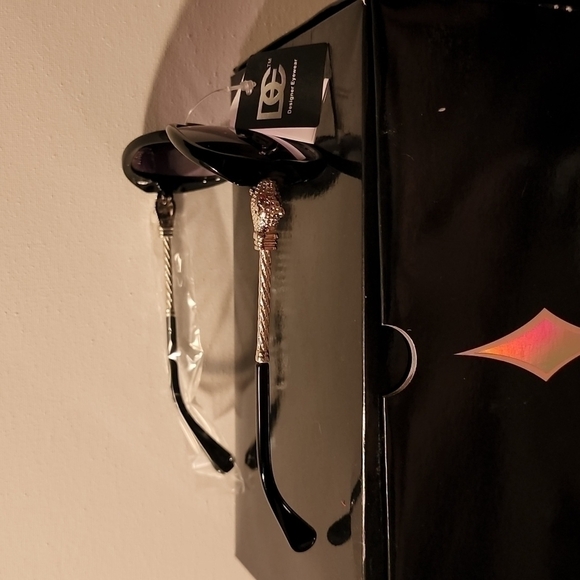 Designer eye glasses - Picture 3 of 11